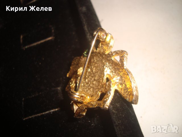 ПОЗЛАТЕНА БРОНЗОВА МАСИВНА АРТ БРОШКА с ЕМАЙЛ - МАЙСКИ БРЪМБАР 12764, снимка 4 - Други - 31247344