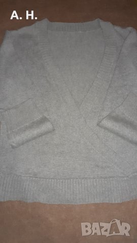 Сив пуловер
