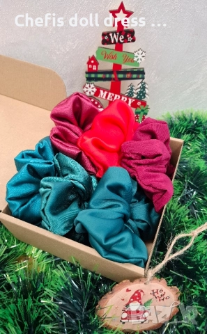 Коледни подаръчни кутии , снимка 3 - Аксесоари за коса - 52211823