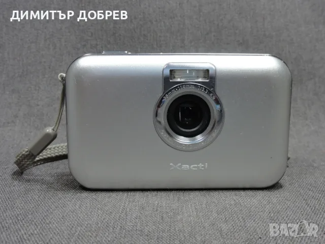 ЦИФРОВ ФОТОАПАРАТ SANYO XACTI VPC-E6EX 6MP CCD DIGITAL CAMERA Y2K RETRO DIGICAM, снимка 3 - Фотоапарати - 55971072