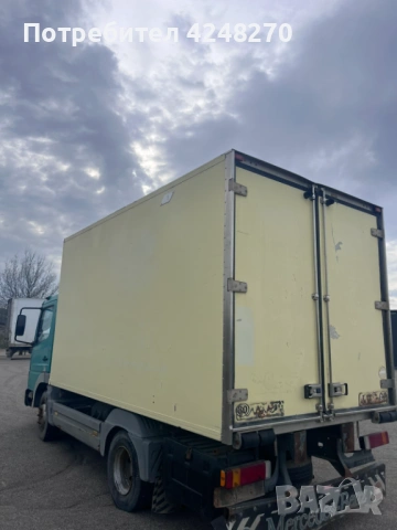 Хладилен фургон с дизелов агрегат за стационарна камера
