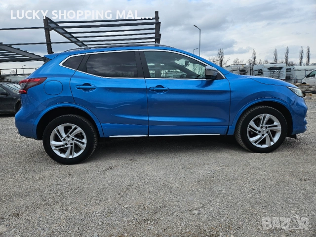 NISSAN Qashqai 1.7 dCi 4x4 Tekna , снимка 4 - Автомобили и джипове - 53306293