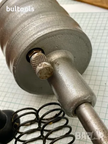 Пневматична машинка за клапани, снимка 3 - Други машини и части - 49705477