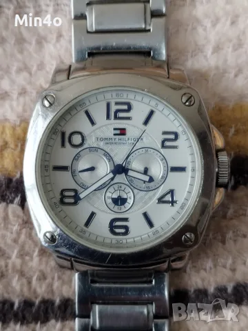 часовник TOMMY HILFIGER