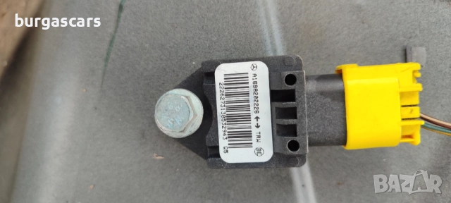 Сензор Airbag A1698202226 Mercedes B180 W245 - 30лв, снимка 2 - Части - 51581772