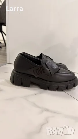 дамски лоуфъри love moschino, снимка 2 - Дамски ежедневни обувки - 56238536