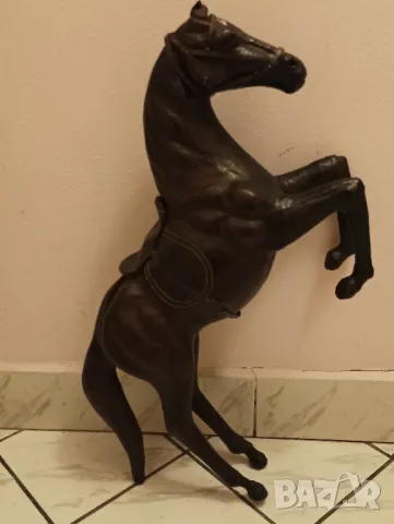 Статуетка кон,62 см,Папие маше, кожа. 