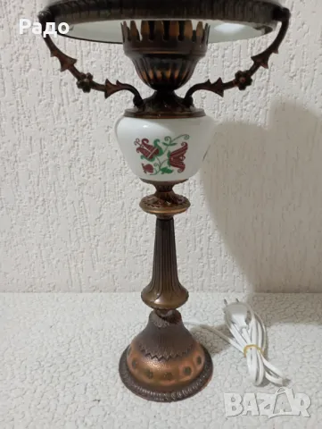 Голяма старинна лампа, снимка 2 - Настолни лампи - 50419524