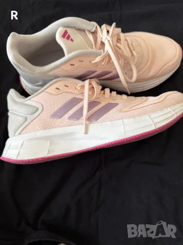 Адидас дамски маратонки, снимка 3 - Маратонки - 49982515