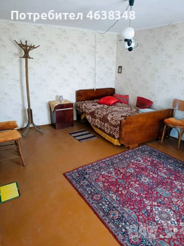 Продава масивна каменна къща и голямо дворно място, снимка 11 - Къщи - 52250035