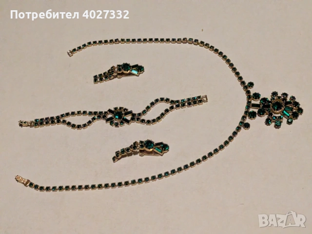 Комплект бижута с зелени кристали – колие, гривна, обеци и часовник