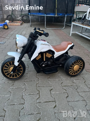 Акумулаторно мотор не е карано