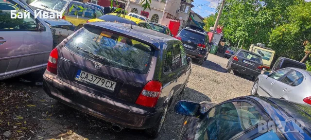 Mazda 323f 2.0 90kc 1998, снимка 3 - Автомобили и джипове - 56102719