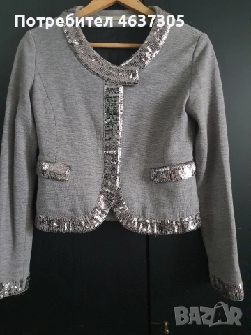 марково сиво сако гарнирано с ламе, снимка 2 - Сака - 54061062