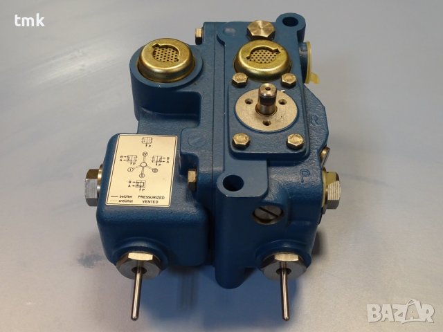 Пневматичен блок Rexroth Pneumatic 335 32 000 00 Pneumatic Pressure Reducing Station