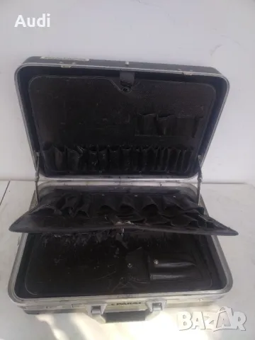 Професионален куфар за Ел. инструменти PARRAT / Made in germany Професионален куфар за електричари., снимка 12 - Куфари с инструменти - 49667851