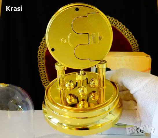 Нов немски настолен часовник с купол,кутия, снимка 5 - Антикварни и старинни предмети - 47417515