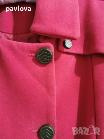 Малиново палто М размер, снимка 2 - Палта, манта - 35388550