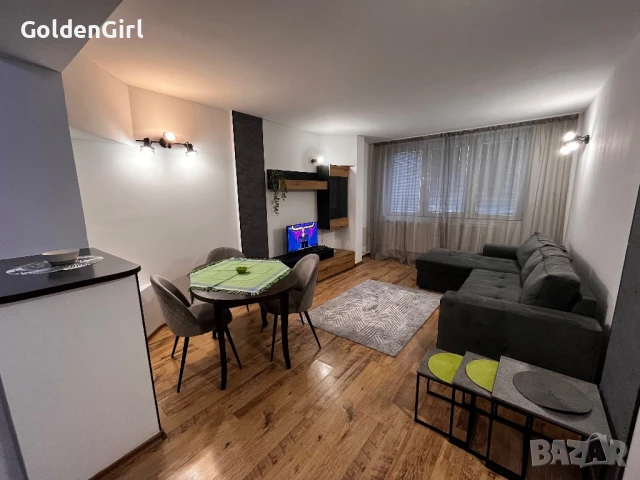 Дава се под наем 2-стаен апартамент в центъра на гр. Пернин, снимка 1