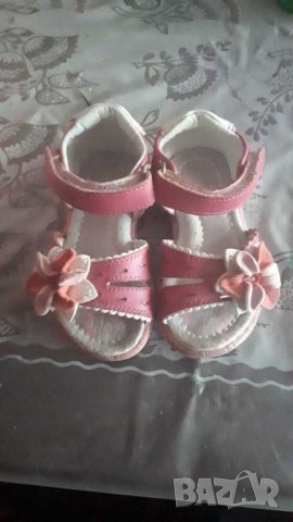 Сандали за момиче 
