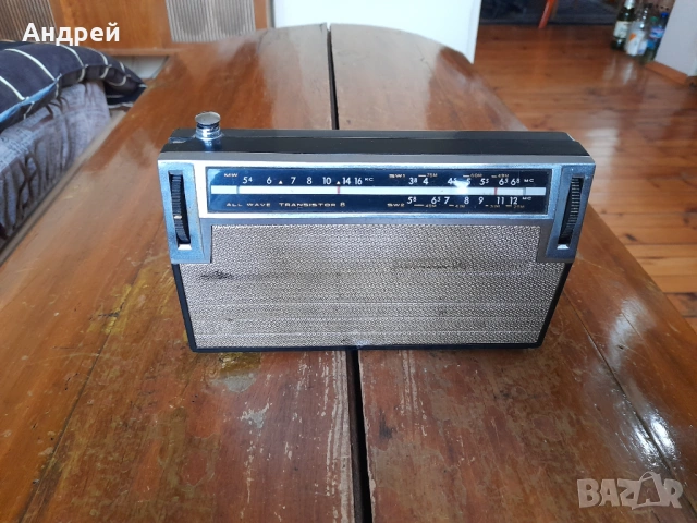 Старо радио,радиоприемник Standard SR-H105