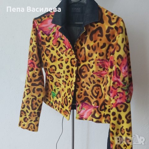 Дамско сако на Versace , снимка 1