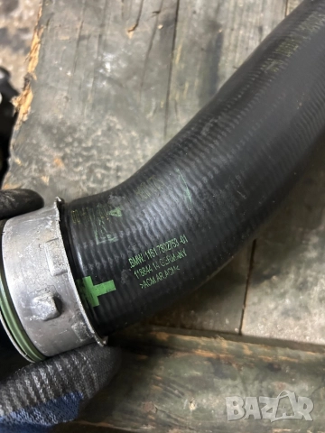 Маркуч турбо интеркулер BMW E90 E91 E92 E81 E87 2.0d 177кс 143кс 7802753-01, снимка 2 - Части - 52572872