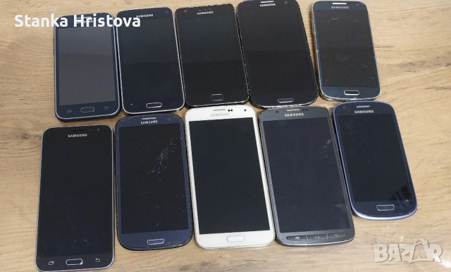 Смард телефони за части. 