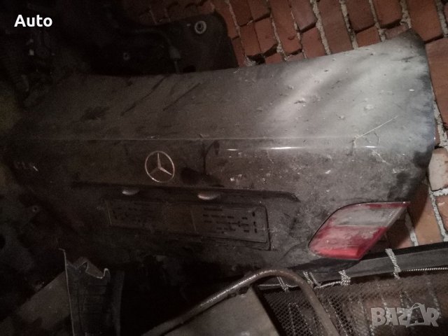 Заден капак за Mercedes CLK Coupe C208, снимка 1 - Части - 40600419