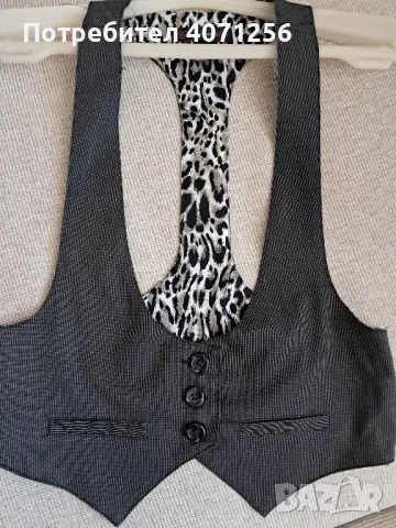 Дамски елек-2 броя, снимка 2 - Якета - 49411770