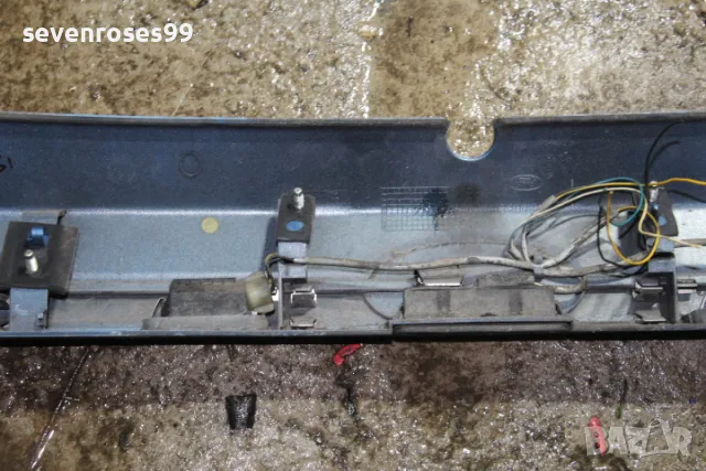 Лайсна заден капак Форд Фиеста 6 2011 1.4tdci 68hp Ford Fiesta 6, снимка 9 - Части - 48293287