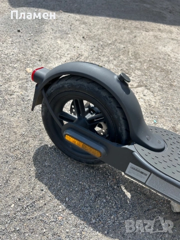 Пробег 4км - Електрическа тротинетка Xiaomi Mi Electric Scooter Pro 2, снимка 4 - Други спортове - 54155862