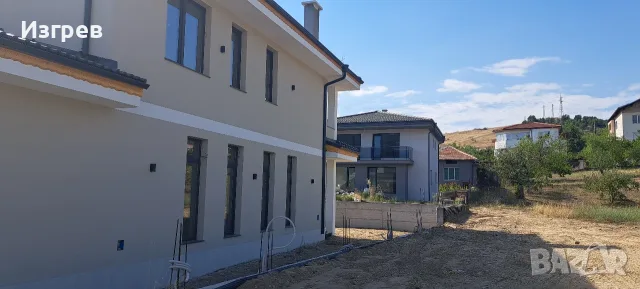 Продавам новопостроена къща с АКТ 16 - БЛАГОЕВГРАД село ИЗГРЕВ, снимка 13 - Къщи - 55779885