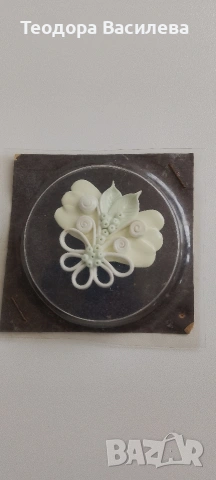 Брошка костен порцелан в оригиналната опаковка , снимка 4 - Антикварни и старинни предмети - 54039023