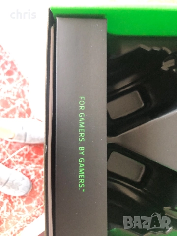 RAZER NARI ULTIMATE WIRELESS GAMING HEADSET  NEW, снимка 4 - Слушалки за компютър - 51834607