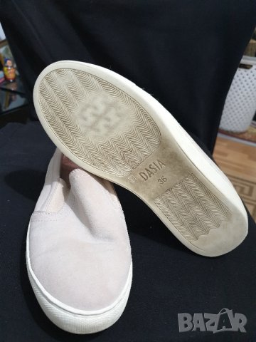 Маркови кожени кецове Dasia Daylily Slipon Sneakers, снимка 6 - Кецове - 31670845