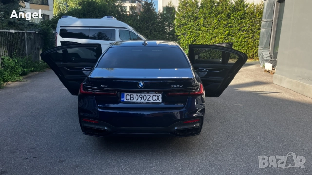 BMW 750 Уникат, Full, Massage, Bower & Wilkins, снимка 3 - Автомобили и джипове - 51710626