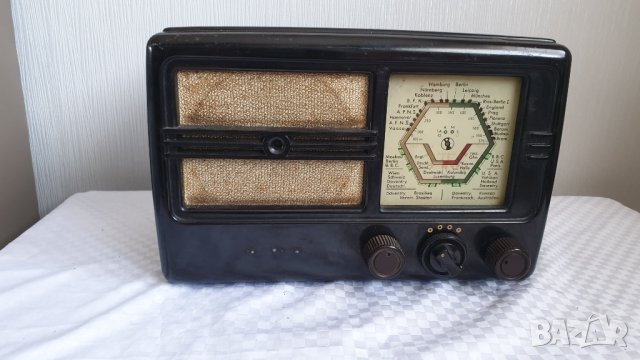 Старо бакелитово колекционерско радио Köln - Lorenz; Berlin, снимка 2 - Антикварни и старинни предмети - 44159015