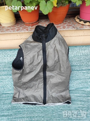 Мъжки елек Gore Running Wear X-Run Ultra Active Shell Light - L размер, снимка 3 - Спортни дрехи, екипи - 51325504