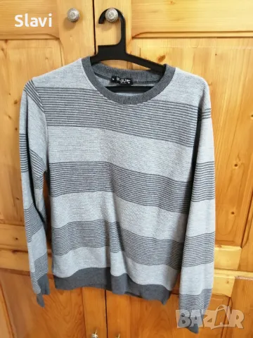 сив пуловер