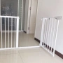 4502 Метална предпазна врата за бебета и малки деца – Ш x В: 82-89 x 76 см, Бяла, снимка 2