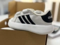 Детски обувки Adidas 26 ти номер ,15 см .стелка, снимка 2