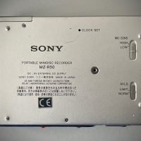 MiniDisc SONY MZ-R50 (MD WALKMAN), снимка 2 - Аудиосистеми - 44667923