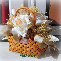 Ратанова кошничка с рози, снимка 3 - Изкуствени цветя - 42552444