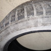 Зимна гума Hankook 225/45/17, снимка 2 - Гуми и джанти - 29260653