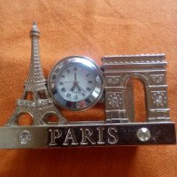 Визитник с часовник от Париж, снимка 1 - Колекции - 30261385