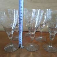 Ретро стъклени чаши гравирани , снимка 1 - Антикварни и старинни предмети - 44927625