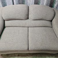 Двуместен диван отваря се на легло като нов, снимка 1 - Дивани и мека мебел - 44357241