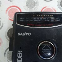 SANYO уокмен с радио, снимка 2 - Радиокасетофони, транзистори - 38166230