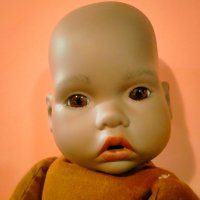 Порцеланова кукла с дефект 1991 47 см, снимка 18 - Колекции - 39630152